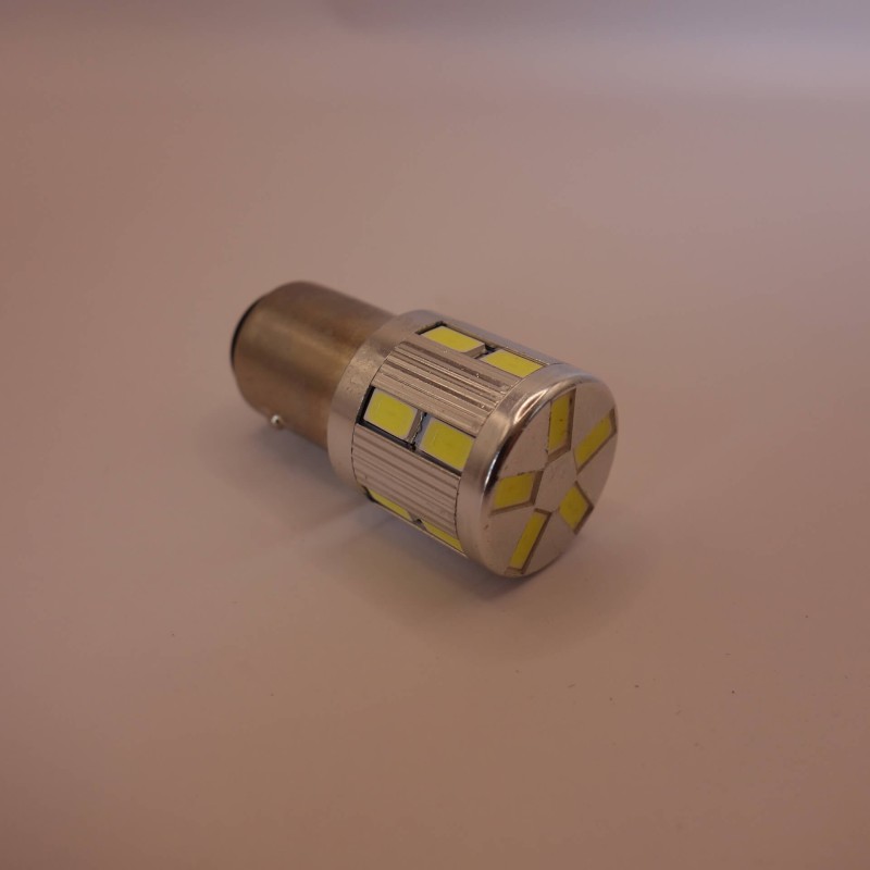 LED 6 - 24V BAY 15 D brake and position light COMPACT EXTRA LED 6 - 24V BAY 15 D brake and position light COMPACT EXTRA