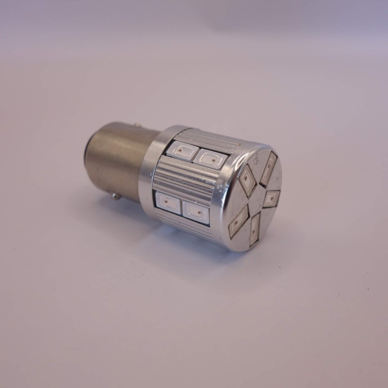 LED 6 - 24V socalo BAY 15 D posicion y freno COMPACT EXTRA VARIO LED 6 - 24V socalo BAY 15 D posicion y freno COMPACT EXTRA VARIO