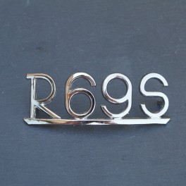 Badge "R 69S" rear mud guard