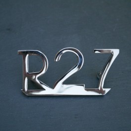 Badge "R 27" rear mud guard